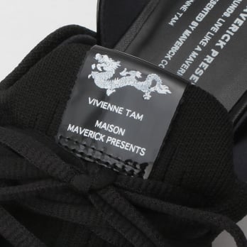 【COMING SOON】〈MASION MAVERICK〉&times;〈VIVIENNE TAM〉コラボミュール 詳細画像