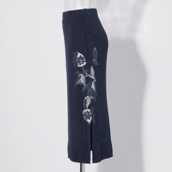 Batik blue flower embroidery on net スカート 詳細画像
